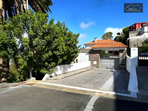 Chalet en calle Cuesta la Grama, 23