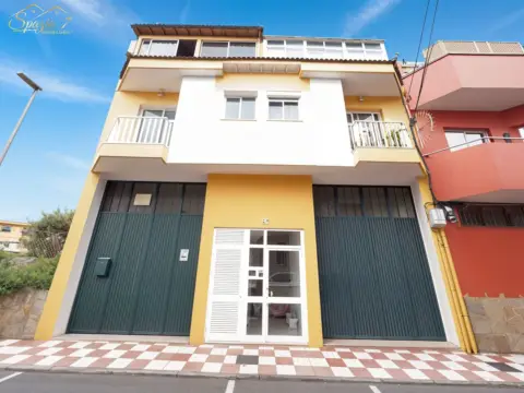 Piso en calle Cipres