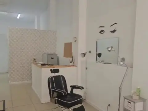 Local comercial en calle Sor Simona