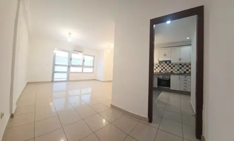 Piso en calle Luis Morote, 49