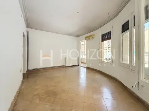 Piso en Carrer de la Indústria