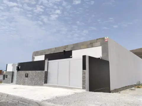 Chalet en Avenida Pescadoras