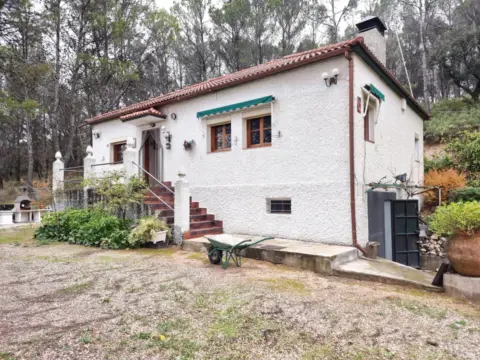 Casa en Urbanización los Cortijos