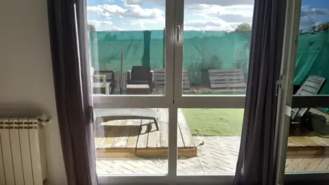 Chalet pareado en calle Rioja