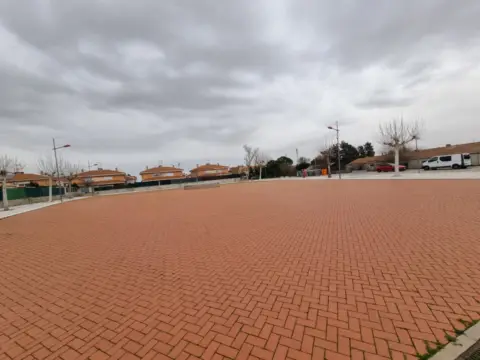 Chalet adosado en calle de Ramón de Garciasol