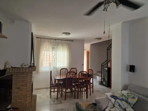 Casa en calle del Ruiseñor