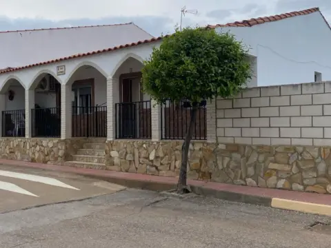 Casa en calle Luis Chamizo