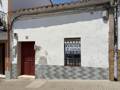 Casa adosada en calle de Arriba