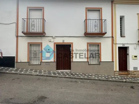 Casa en calle Melendez Valdez
