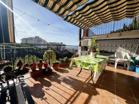 Chalet unifamiliar en Urbanización Montesol