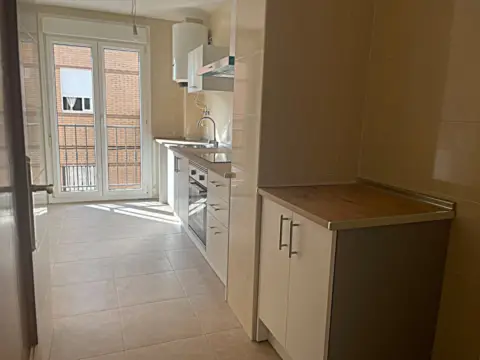 Piso en Avenida de San Crispín