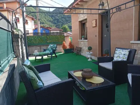 Chalet unifamiliar en calle Carabanzo