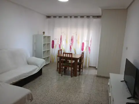 Piso en calle de Juan de la Cueva