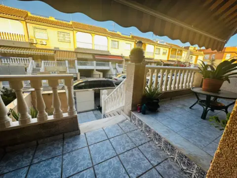 Casa en calle del Atardecer