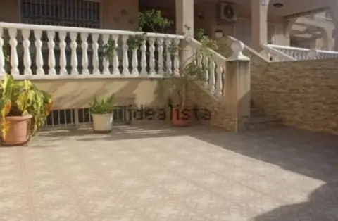 Chalet adosado en calle de Astorga