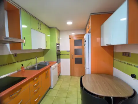 Piso en calle Zafiro