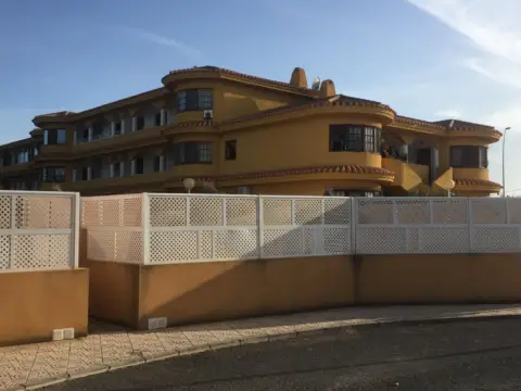 Apartamento en Urbanización Estrella de Mar. Edificio Adelfas