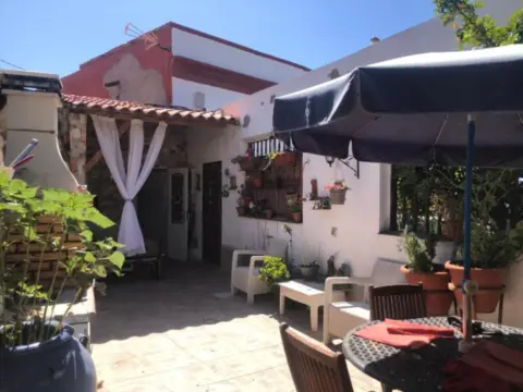 Casa rústica en calle Hoya de los Paredones