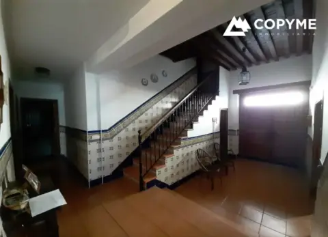 Chalet rústico en calle de Fernando de Rojas