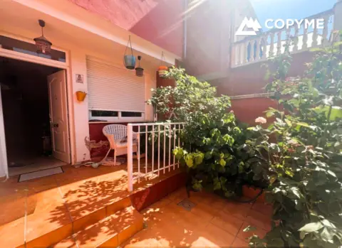 Chalet adosado en calle Gongora