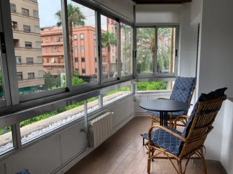 Piso en Avinguda de Peris y Valero