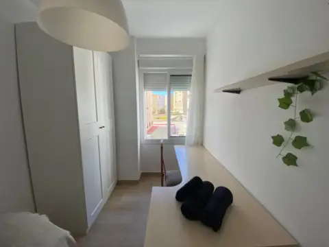 Habitación en calle de Colón