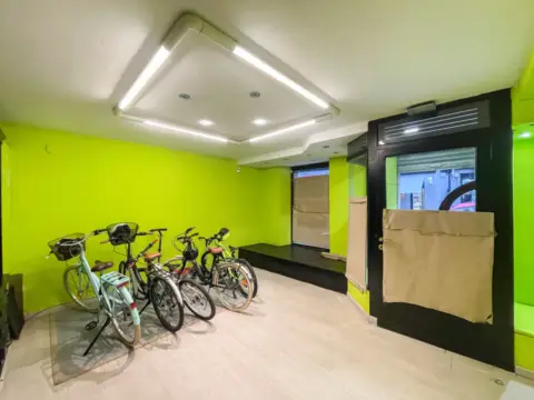 Local comercial en calle Fuenterrabia, 7