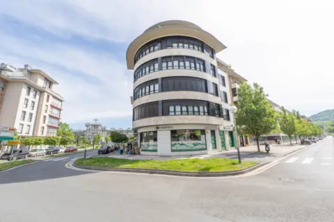 Local comercial en calle de Alzukaitz