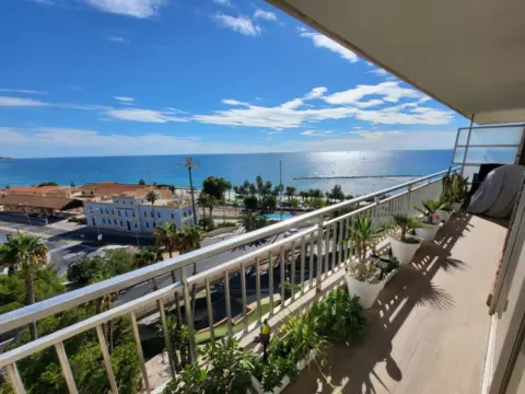 Ático en Avenida de Denia