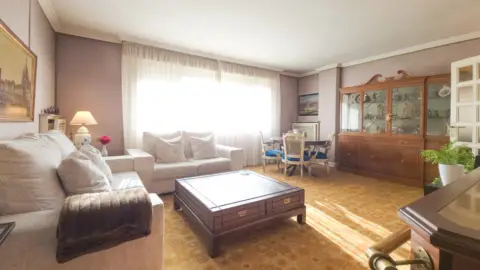 Piso en Avenida de Pío XII