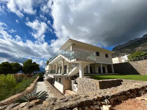 Casa unifamiliar en calle del Verde