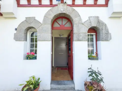 Casa en calle Behobie