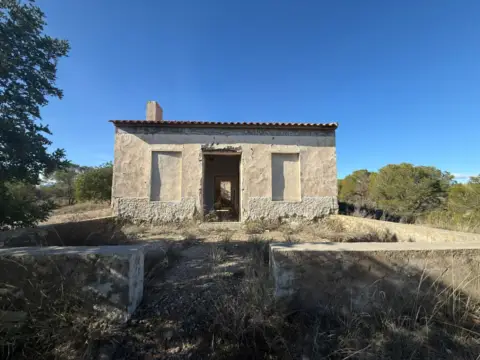 Terreno en calle Albudete