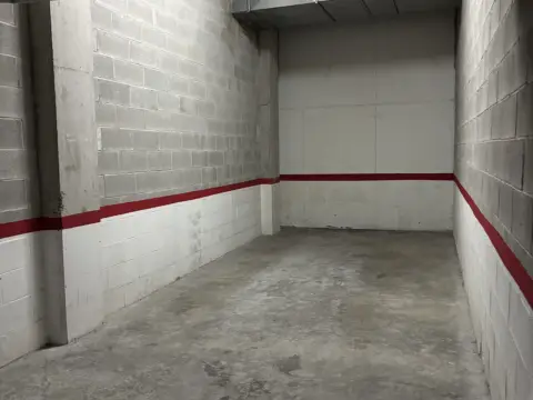 Garaje en calle de Macondo, 5