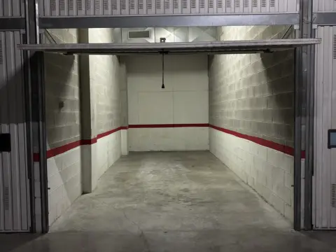Garaje en calle de Macondo, 5
