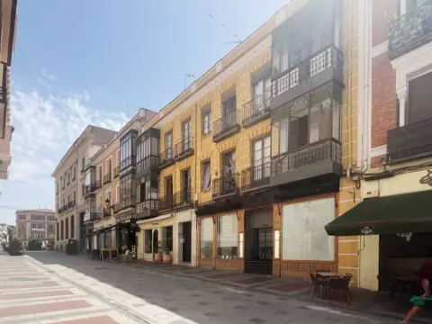 Edificio en calle Mayor, 16