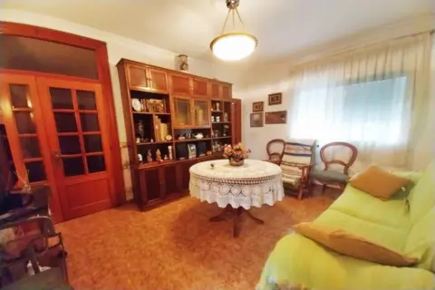 Piso en calle Pintor Romero de Torres