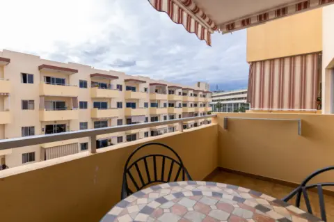 Apartamento en Avenida Juan Carlos I, 37