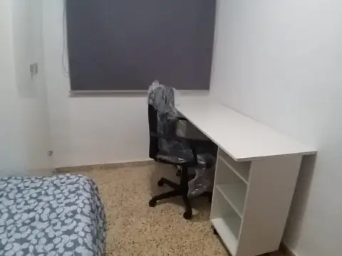 Habitación en calle Isabel ´La Católica´