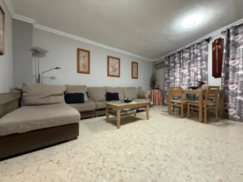 Chalet pareado en La Unión-Cruz del Humilladero-Los Tilos