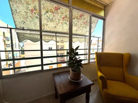 Piso en calle Valle de Abdalajís