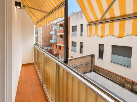 Piso en Carrer d'Àngel Guimerà