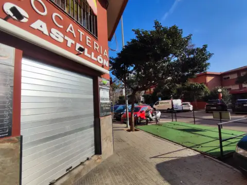 Local comercial en Carrer del Pintor Soler Blasco, 12