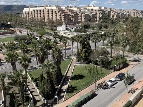 Apartamento en calle Amplaries, 37