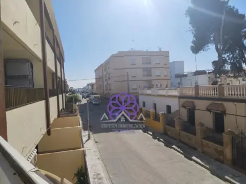 Piso en calle de Delfín