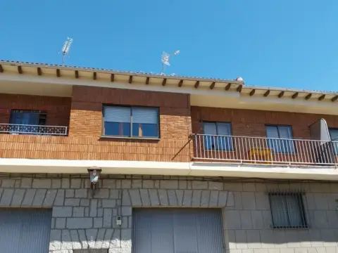 Chalet adosado en calle del Palomar