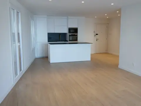 Piso en calle Avenida de Navarra