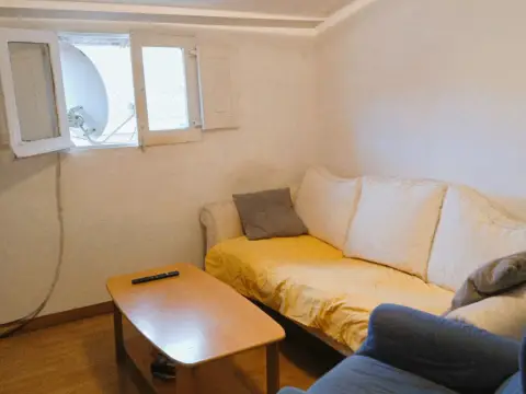 Piso en calle de Eskalantegi