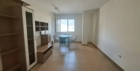 Piso en calle Sierra de Bérnia