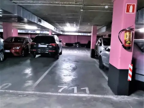 Garaje en calle de José Arcones Gil, 71